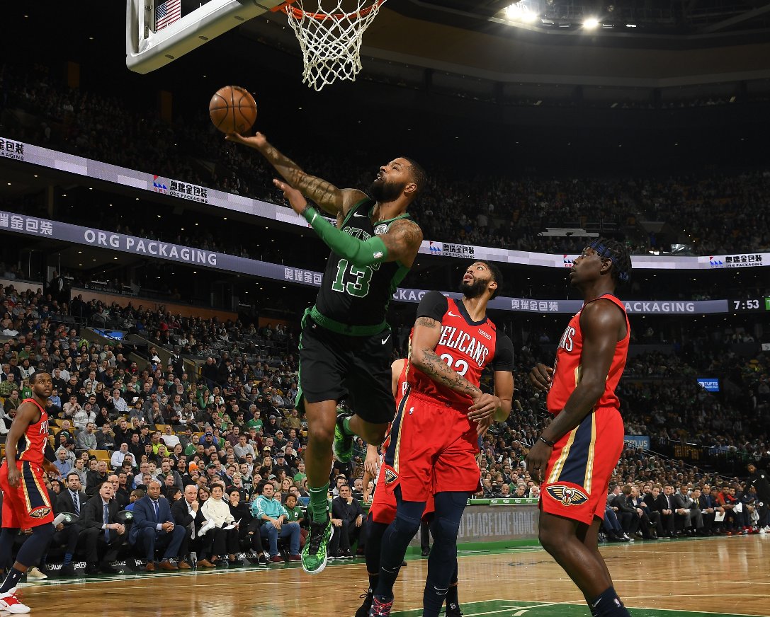 从她与斯维 从她与斯维